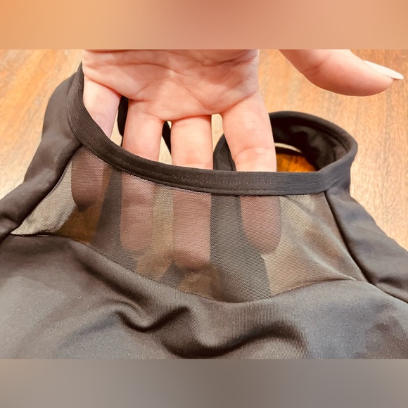 Lululemon Breathe it in Bra - Picture 2 of 7